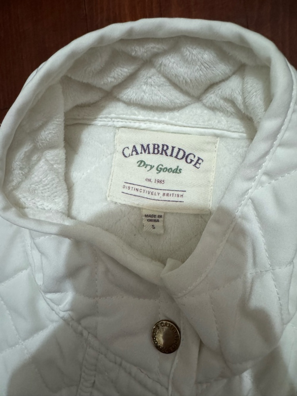 Cambridge Dry Goods White Quilted Sleeveless Vest - Picture 2 of 13